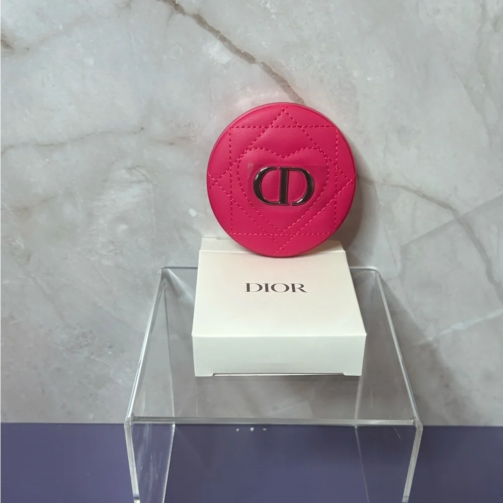 GWP Dior BEAUTY mirror - Picture 1 of 3